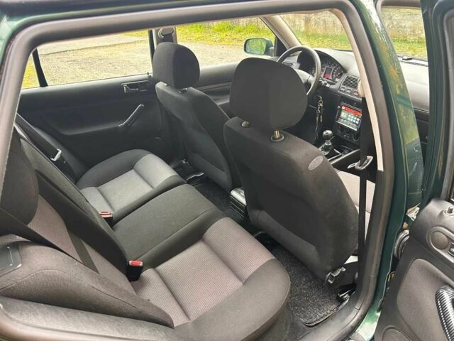 Зеленый Фольксваген Гольф, объемом двигателя 1.9 л и пробегом 196 тыс. км за 1329 $, фото 4 на Automoto.ua