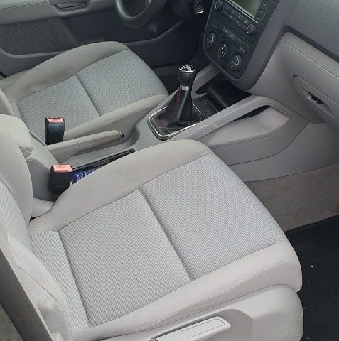 Зеленый Фольксваген Гольф, объемом двигателя 0 л и пробегом 258 тыс. км за 4800 $, фото 4 на Automoto.ua