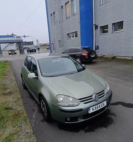 Зеленый Фольксваген Гольф, объемом двигателя 1.6 л и пробегом 232 тыс. км за 5700 $, фото 6 на Automoto.ua