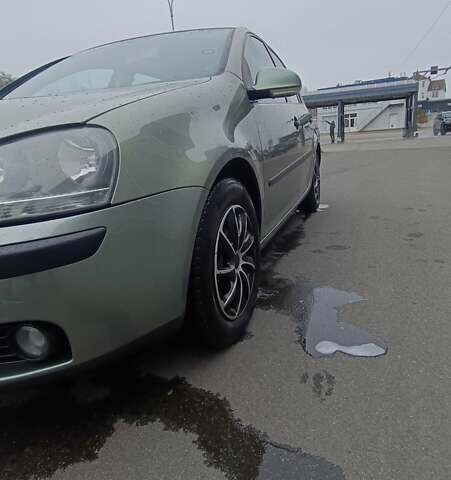 Зеленый Фольксваген Гольф, объемом двигателя 1.6 л и пробегом 232 тыс. км за 5700 $, фото 1 на Automoto.ua