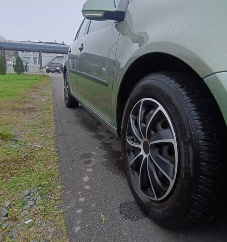 Зеленый Фольксваген Гольф, объемом двигателя 1.6 л и пробегом 232 тыс. км за 5700 $, фото 8 на Automoto.ua