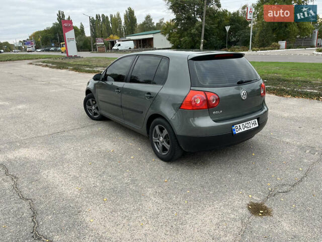 Фольксваген Гольф 2004 у Кропивницькому (Кіровограді) на Automoto.ua Зелений Фольксваген Гольф, об'ємом двигуна 1.4 л та пробігом 238 тис. км за 5999 $, фото 6 на Automoto.ua