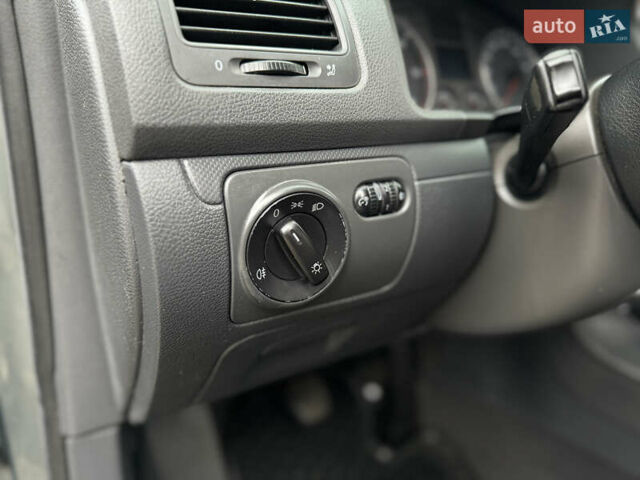 Зелений Фольксваген Гольф, об'ємом двигуна 1.9 л та пробігом 305 тис. км за 4999 $, фото 19 на Automoto.ua