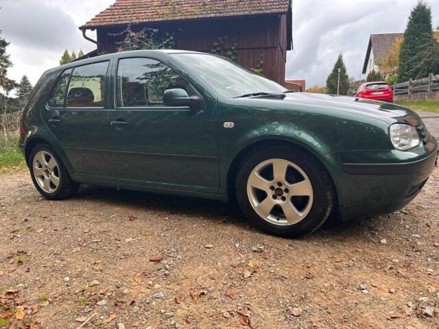 Зеленый Фольксваген Гольф, объемом двигателя 1.9 л и пробегом 196 тыс. км за 1331 $, фото 1 на Automoto.ua