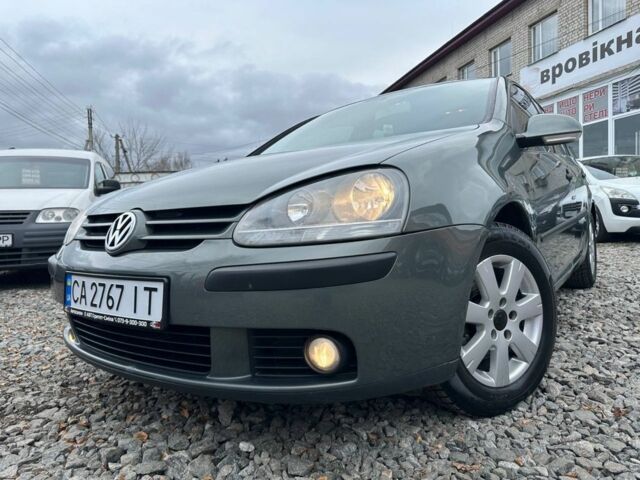 Зеленый Фольксваген Гольф, объемом двигателя 1.6 л и пробегом 299 тыс. км за 4900 $, фото 1 на Automoto.ua