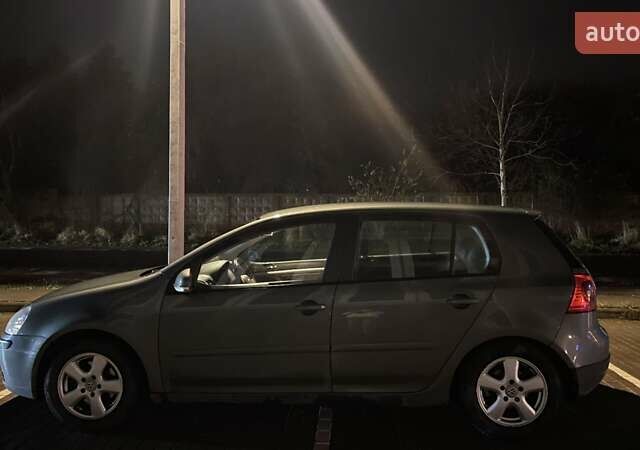 Зелений Фольксваген Гольф, об'ємом двигуна 1.6 л та пробігом 242 тис. км за 6500 $, фото 4 на Automoto.ua