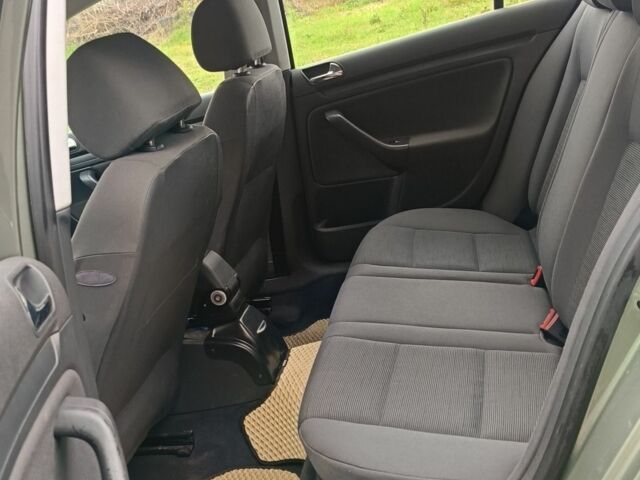 Зеленый Фольксваген Гольф, объемом двигателя 1.6 л и пробегом 232 тыс. км за 5700 $, фото 11 на Automoto.ua