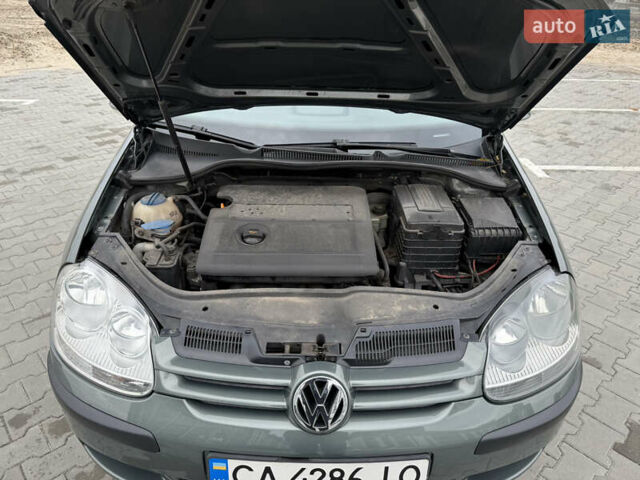 Фольксваген Гольф 2004 в Черкассах на Automoto.ua Зеленый Фольксваген Гольф, объемом двигателя 1.4 л и пробегом 272 тыс. км за 4800 $, фото 16 на Automoto.ua