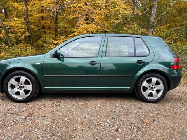 Зеленый Фольксваген Гольф, объемом двигателя 1.9 л и пробегом 196 тыс. км за 1331 $, фото 2 на Automoto.ua