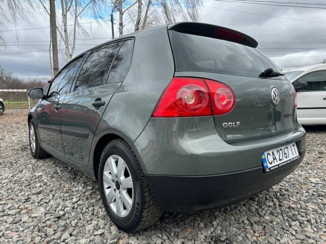 Зеленый Фольксваген Гольф, объемом двигателя 1.6 л и пробегом 299 тыс. км за 4900 $, фото 3 на Automoto.ua