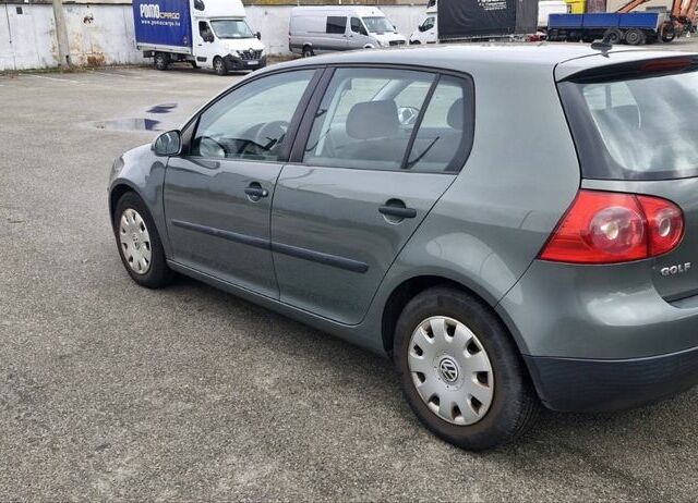 Зеленый Фольксваген Гольф, объемом двигателя 1.6 л и пробегом 197 тыс. км за 5700 $, фото 2 на Automoto.ua