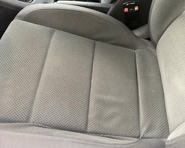 Зеленый Фольксваген Гольф, объемом двигателя 1.6 л и пробегом 205 тыс. км за 5300 $, фото 3 на Automoto.ua