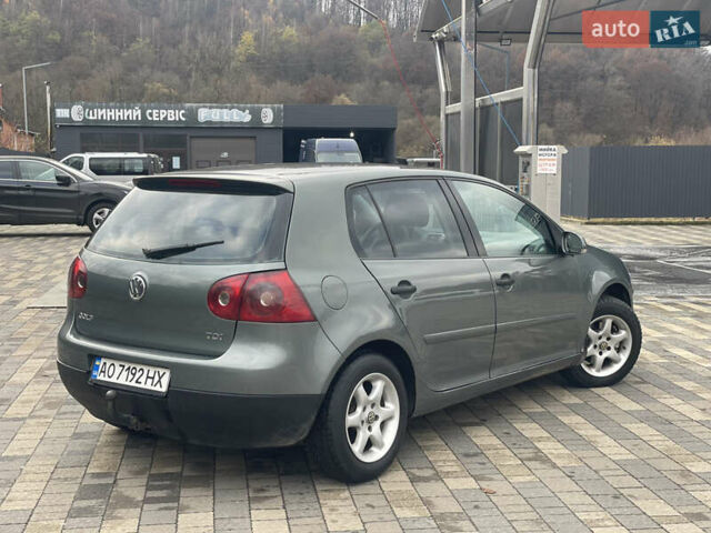 Зеленый Фольксваген Гольф, объемом двигателя 1.9 л и пробегом 304 тыс. км за 4450 $, фото 7 на Automoto.ua