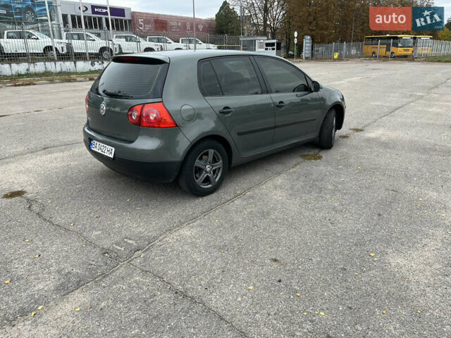 Фольксваген Гольф 2004 у Кропивницькому (Кіровограді) на Automoto.ua Зелений Фольксваген Гольф, об'ємом двигуна 1.4 л та пробігом 238 тис. км за 5999 $, фото 4 на Automoto.ua