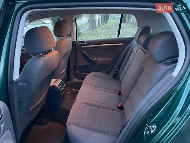 Зеленый Фольксваген Гольф, объемом двигателя 1.6 л и пробегом 167 тыс. км за 5800 $, фото 20 на Automoto.ua