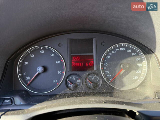 Зеленый Фольксваген Гольф, объемом двигателя 1.4 л и пробегом 222 тыс. км за 5599 $, фото 30 на Automoto.ua