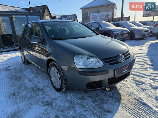 Зеленый Фольксваген Гольф, объемом двигателя 1.4 л и пробегом 222 тыс. км за 5599 $, фото 1 на Automoto.ua