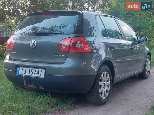 Зеленый Фольксваген Гольф, объемом двигателя 1.6 л и пробегом 220 тыс. км за 5900 $, фото 12 на Automoto.ua