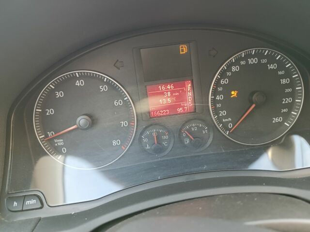 Зеленый Фольксваген Гольф, объемом двигателя 1.6 л и пробегом 166 тыс. км за 5800 $, фото 2 на Automoto.ua