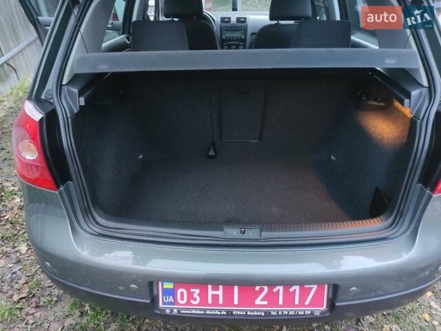 Зелений Фольксваген Гольф, об'ємом двигуна 1.6 л та пробігом 190 тис. км за 6300 $, фото 6 на Automoto.ua