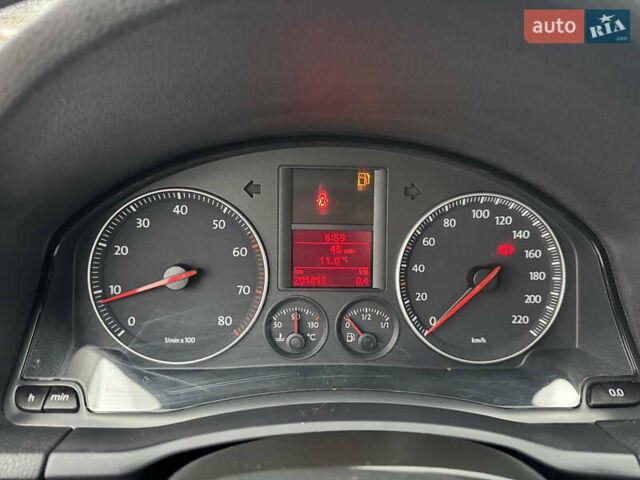 Зеленый Фольксваген Гольф, объемом двигателя 1.4 л и пробегом 201 тыс. км за 5850 $, фото 32 на Automoto.ua