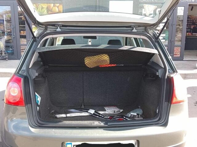 Зеленый Фольксваген Гольф, объемом двигателя 1.4 л и пробегом 253 тыс. км за 6000 $, фото 4 на Automoto.ua