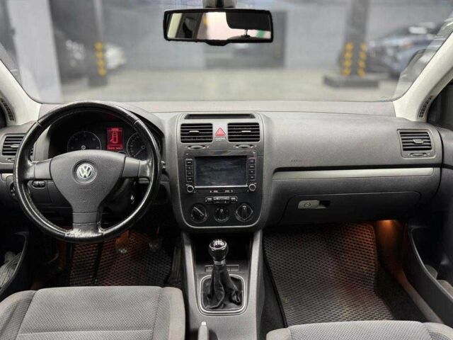 Фольксваген Гольф 2006 в Черновцах на Automoto.ua Зеленый Фольксваген Гольф, объемом двигателя 1.9 л и пробегом 250 тыс. км за 6700 $, фото 10 на Automoto.ua