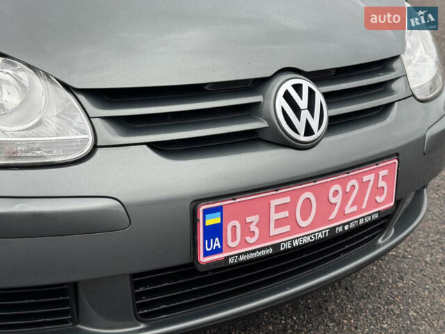 Зеленый Фольксваген Гольф, объемом двигателя 1.4 л и пробегом 201 тыс. км за 5850 $, фото 21 на Automoto.ua