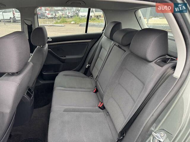 Зеленый Фольксваген Гольф, объемом двигателя 1.4 л и пробегом 201 тыс. км за 5850 $, фото 42 на Automoto.ua