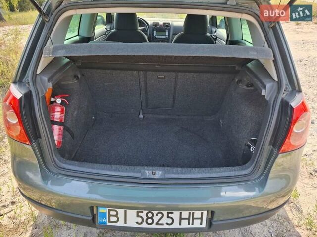 Зелений Фольксваген Гольф, об'ємом двигуна 1.39 л та пробігом 332 тис. км за 5499 $, фото 11 на Automoto.ua