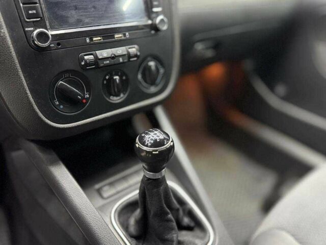 Фольксваген Гольф 2006 в Черновцах на Automoto.ua Зеленый Фольксваген Гольф, объемом двигателя 1.9 л и пробегом 250 тыс. км за 6700 $, фото 11 на Automoto.ua