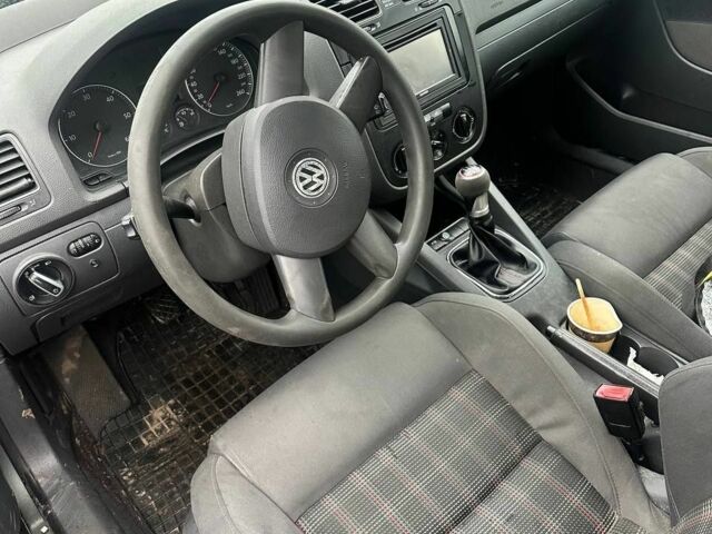 Зелений Фольксваген Гольф, об'ємом двигуна 0 л та пробігом 293 тис. км за 1650 $, фото 3 на Automoto.ua