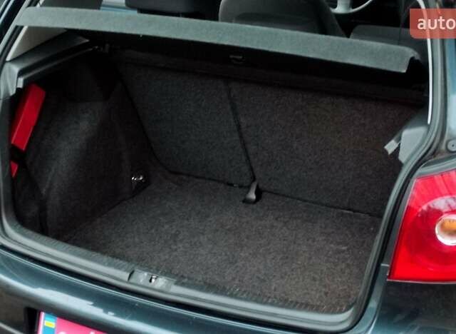 Зеленый Фольксваген Гольф, объемом двигателя 1.6 л и пробегом 212 тыс. км за 6600 $, фото 14 на Automoto.ua