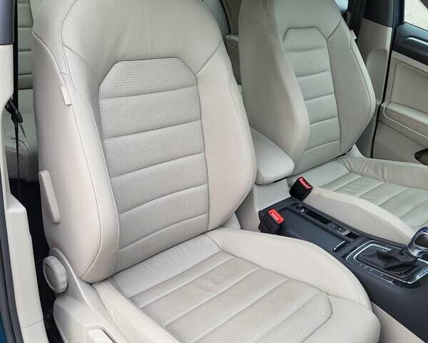 Зеленый Фольксваген Гольф, объемом двигателя 0 л и пробегом 98 тыс. км за 14700 $, фото 26 на Automoto.ua