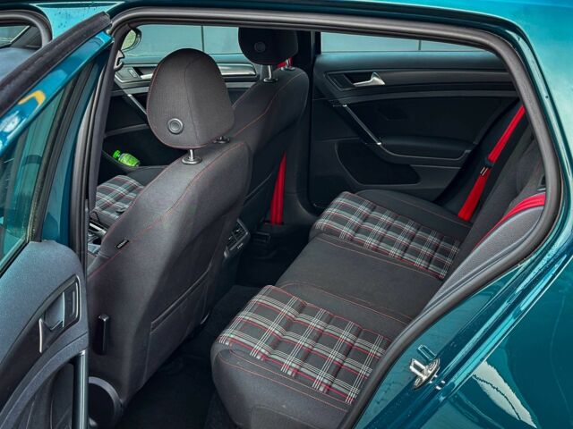 Зеленый Фольксваген Гольф, объемом двигателя 2 л и пробегом 97 тыс. км за 16700 $, фото 13 на Automoto.ua