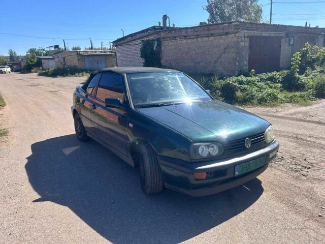 Зеленый Фольксваген Гольф, объемом двигателя 1.8 л и пробегом 270 тыс. км за 710 $, фото 4 на Automoto.ua