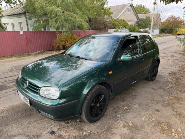 Зелений Фольксваген Гольф, об'ємом двигуна 0 л та пробігом 219 тис. км за 2200 $, фото 1 на Automoto.ua