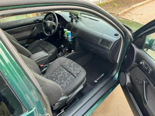 Зелений Фольксваген Гольф, об'ємом двигуна 0 л та пробігом 219 тис. км за 2200 $, фото 6 на Automoto.ua