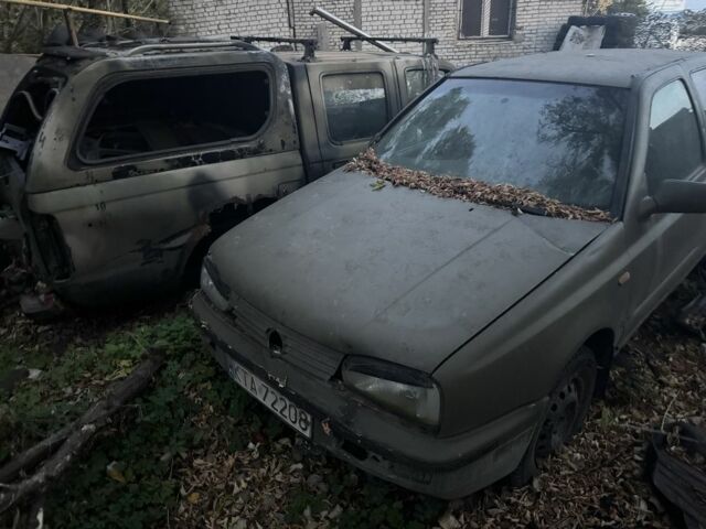 Зеленый Фольксваген Гольф, объемом двигателя 1.6 л и пробегом 250 тыс. км за 781 $, фото 2 на Automoto.ua