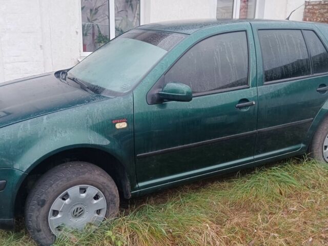 Зеленый Фольксваген Гольф, объемом двигателя 1.4 л и пробегом 220 тыс. км за 2256 $, фото 3 на Automoto.ua
