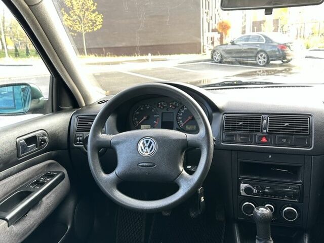 Фольксваген Гольф 1999 у Чернігові на Automoto.ua Зелений Фольксваген Гольф, об'ємом двигуна 1.6 л та пробігом 186 тис. км за 4150 $, фото 5 на Automoto.ua