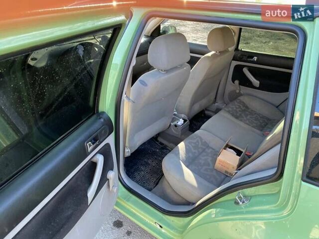 Зеленый Фольксваген Гольф, объемом двигателя 1.9 л и пробегом 320 тыс. км за 3000 $, фото 12 на Automoto.ua