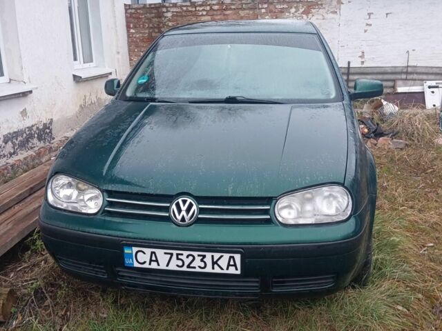 Зеленый Фольксваген Гольф, объемом двигателя 1.4 л и пробегом 220 тыс. км за 2256 $, фото 6 на Automoto.ua