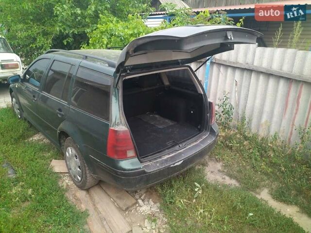 Зеленый Фольксваген Гольф, объемом двигателя 1.9 л и пробегом 447 тыс. км за 3550 $, фото 5 на Automoto.ua