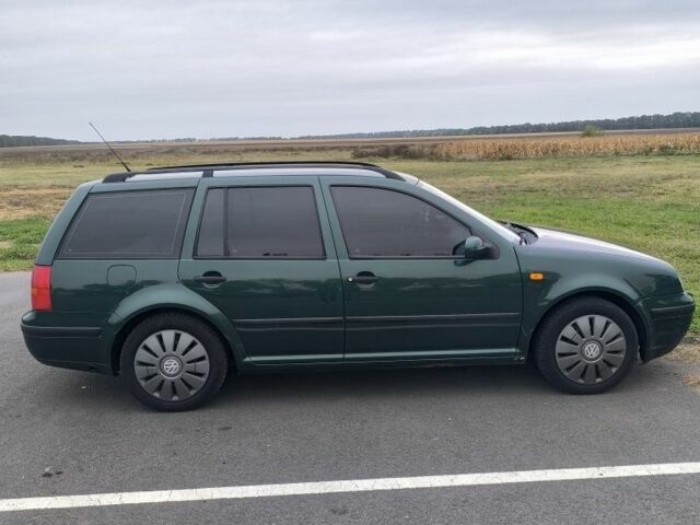 Зелений Фольксваген Гольф, об'ємом двигуна 2 л та пробігом 305 тис. км за 3400 $, фото 1 на Automoto.ua