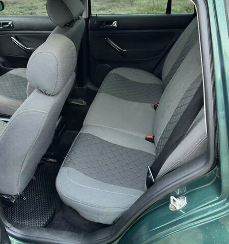 Зеленый Фольксваген Гольф, объемом двигателя 1.98 л и пробегом 315 тыс. км за 4400 $, фото 14 на Automoto.ua