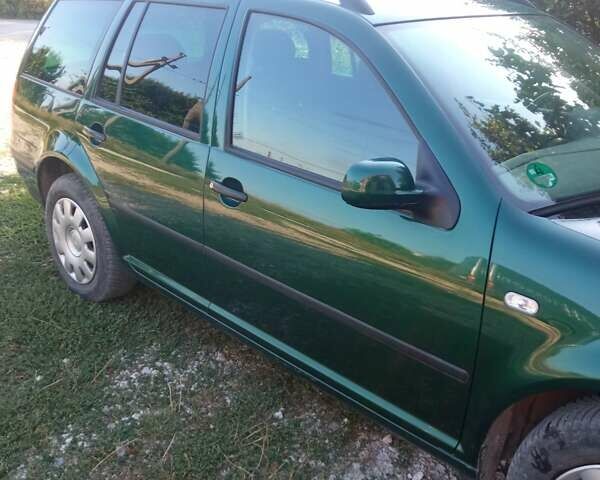 Зеленый Фольксваген Гольф, объемом двигателя 1.39 л и пробегом 198 тыс. км за 4300 $, фото 3 на Automoto.ua