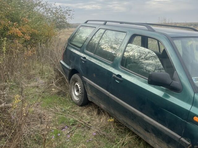 Зеленый Фольксваген Гольф, объемом двигателя 1.9 л и пробегом 3 тыс. км за 426 $, фото 4 на Automoto.ua