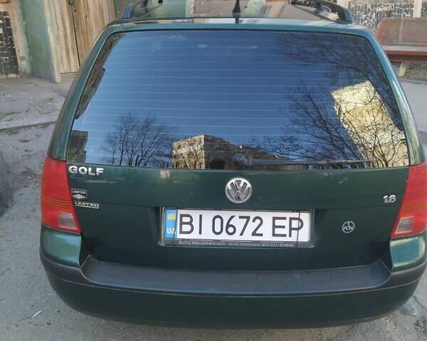 Зеленый Фольксваген Гольф, объемом двигателя 1.6 л и пробегом 229 тыс. км за 5100 $, фото 1 на Automoto.ua