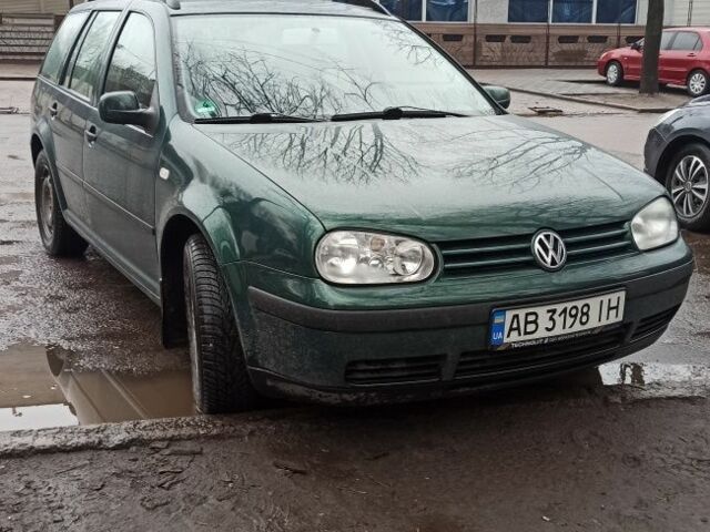 Зеленый Фольксваген Гольф, объемом двигателя 1.4 л и пробегом 137 тыс. км за 5000 $, фото 5 на Automoto.ua